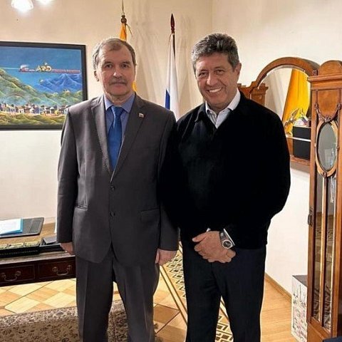 Сотрудник ЮЗГУ посетил Посольство Эквадора в России