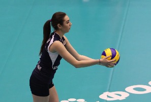 kwqXwKg857E.jpg